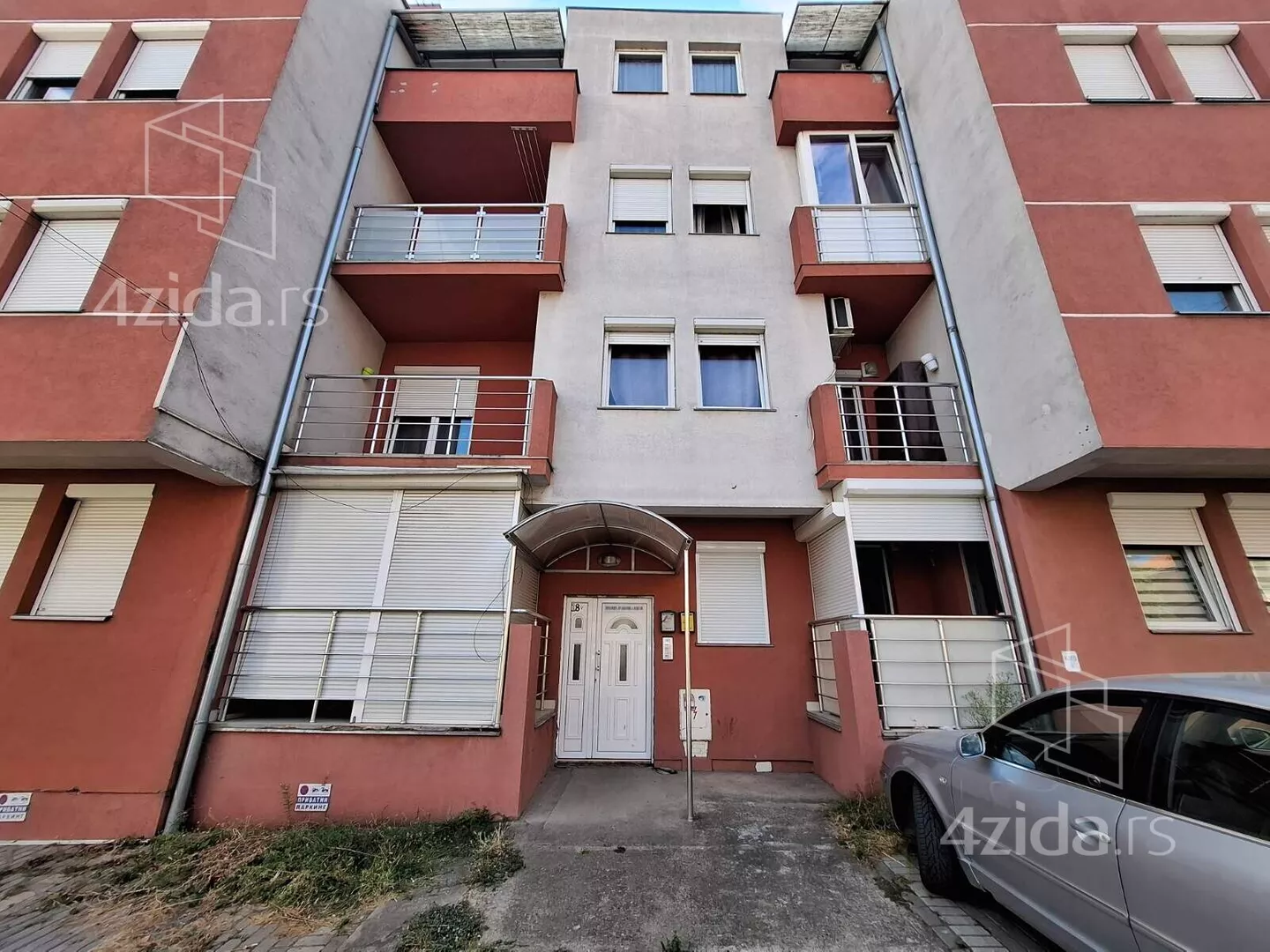 Poslovni prostor | 4zida