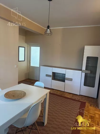 BULEVAR CARA LAZARA | 4zida.rs