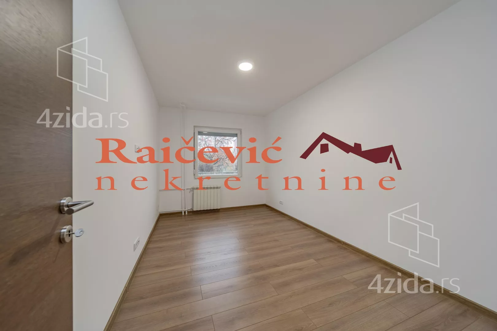 Petosoban stan | 4zida