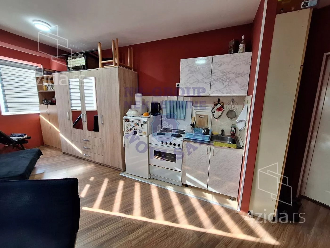 Jednoiposoban stan | 4zida