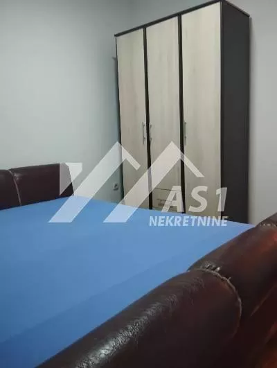 Molnar Đule | 4zida.rs