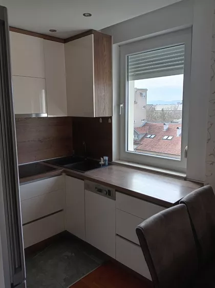 Ognjena Price | 4zida.rs