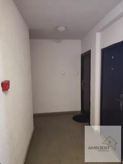 Prvomajska | 4zida.rs