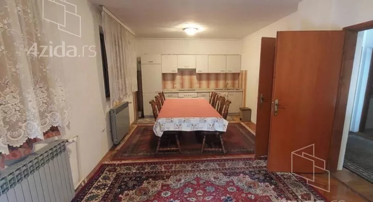 3-etažna kuća | 4zida