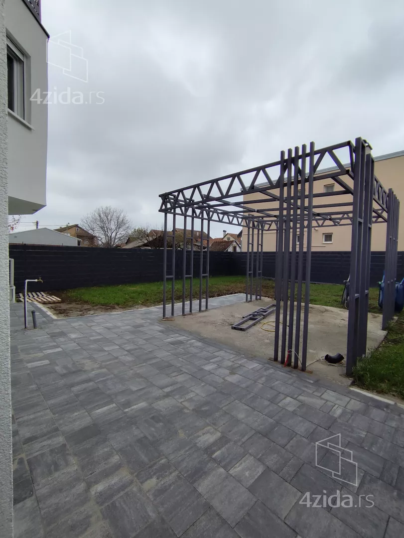 3-etažna kuća | 4zida