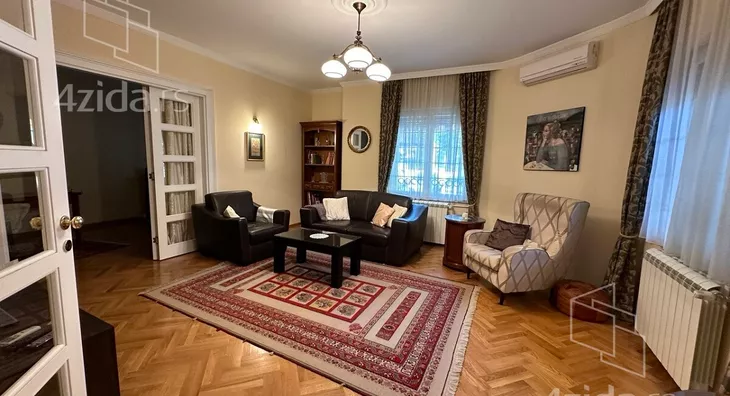 5-etažna kuća | 4zida