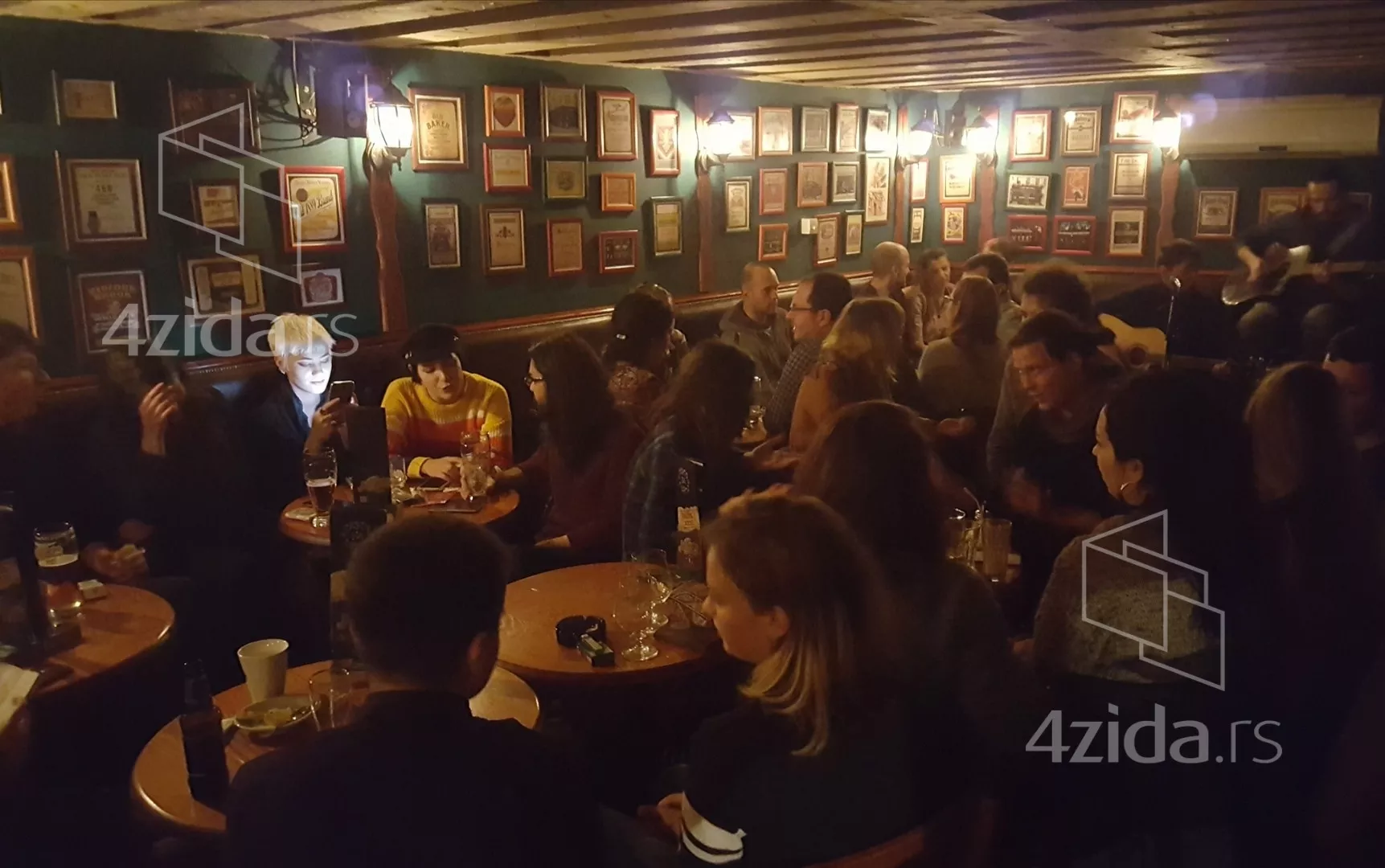 Ugostiteljski objekat | 4zida