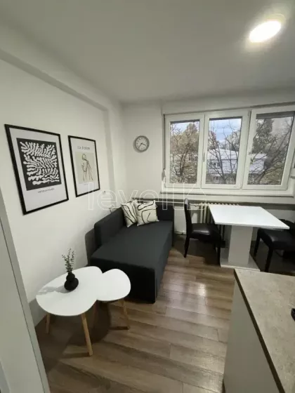 Železnička stanica | 4zida.rs