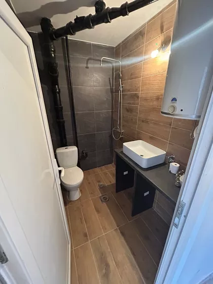 Dušana Uroševića 4 | 4zida.rs