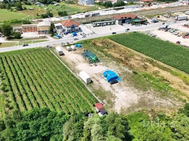 Plac | 4zida