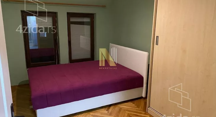 Četvoroiposoban stan | 4zida