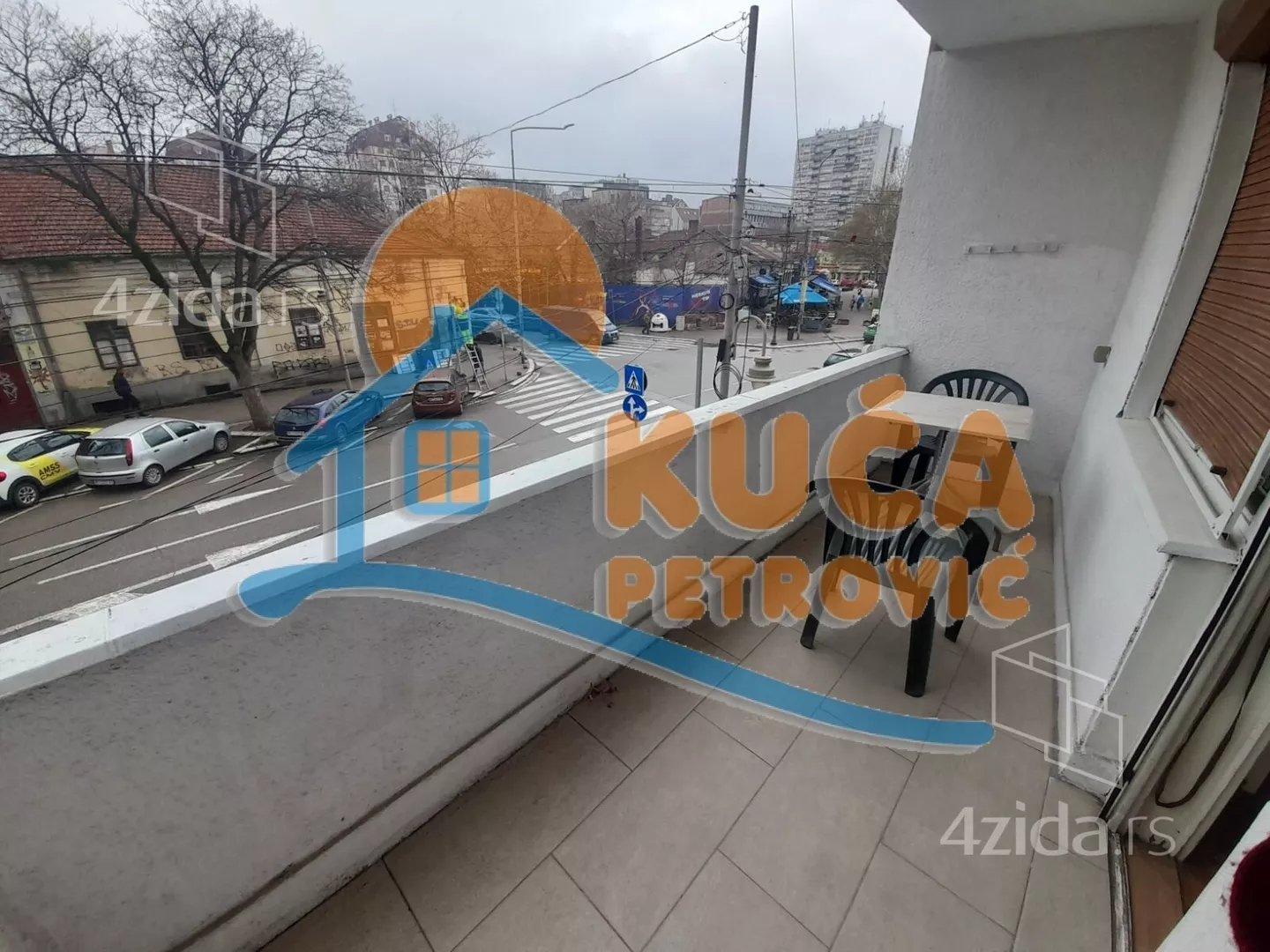 Dvoiposoban stan | 4zida