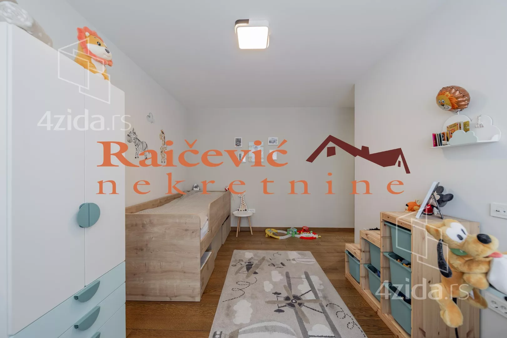 Četvorosoban stan | 4zida
