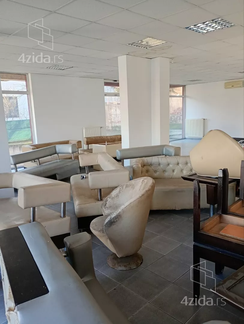 Poslovni prostor | 4zida