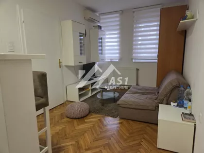 Valentina Vodnika | 4zida.rs