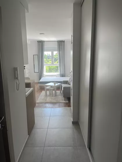 Milovana Gušića 97 | 4zida.rs