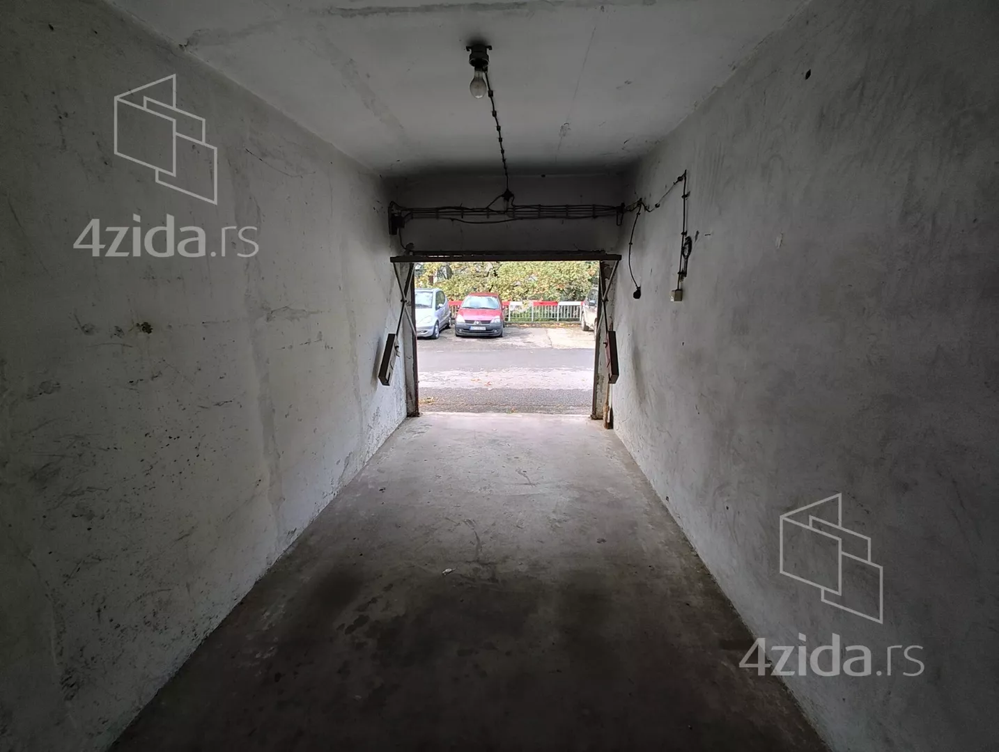 Garaža | 4zida