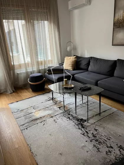 Tadije Sondermajera | 4zida.rs