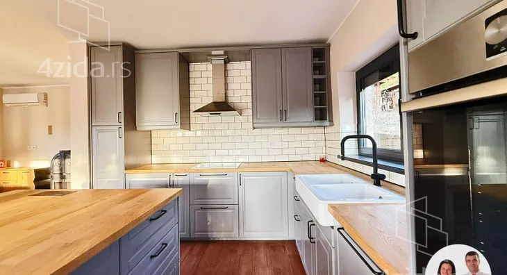 3-etažna kuća | 4zida