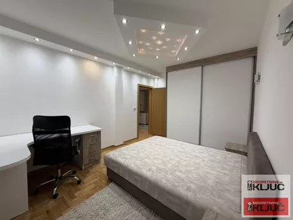 Bulevar Patrijarha Pavla (Somborski Bulevar) | 4zida.rs