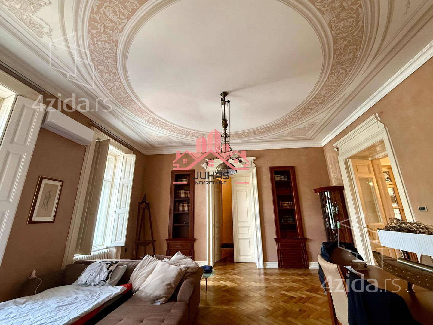 Apartament me 1 dhoma, 147 m²