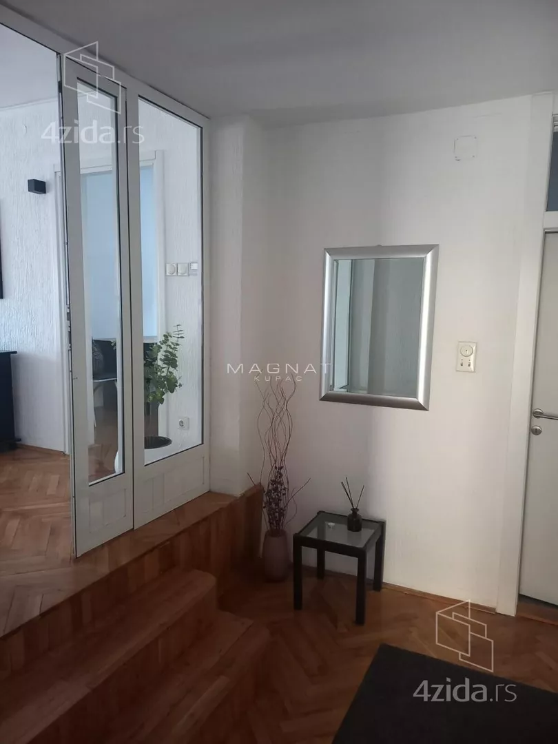 Kancelarija | 4zida