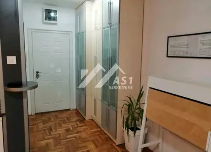 Braće Ribnikar | 4zida.rs