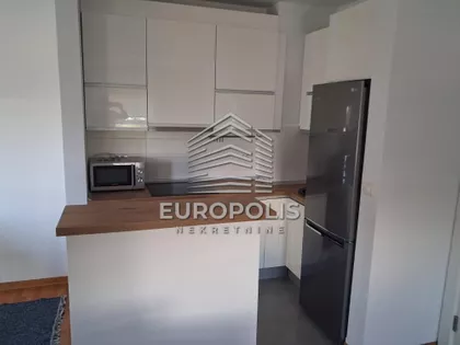 Uroša Martinovića | 4zida.rs