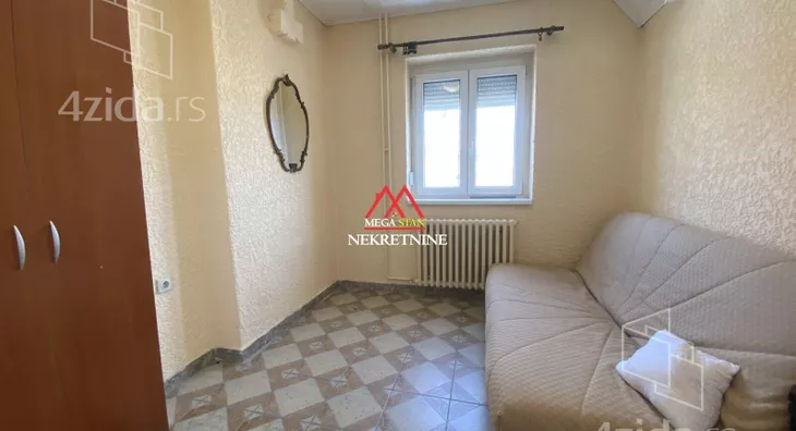 Troiposoban stan | 4zida