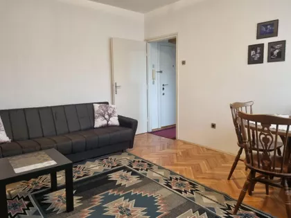 Pariske komune | 4zida.rs