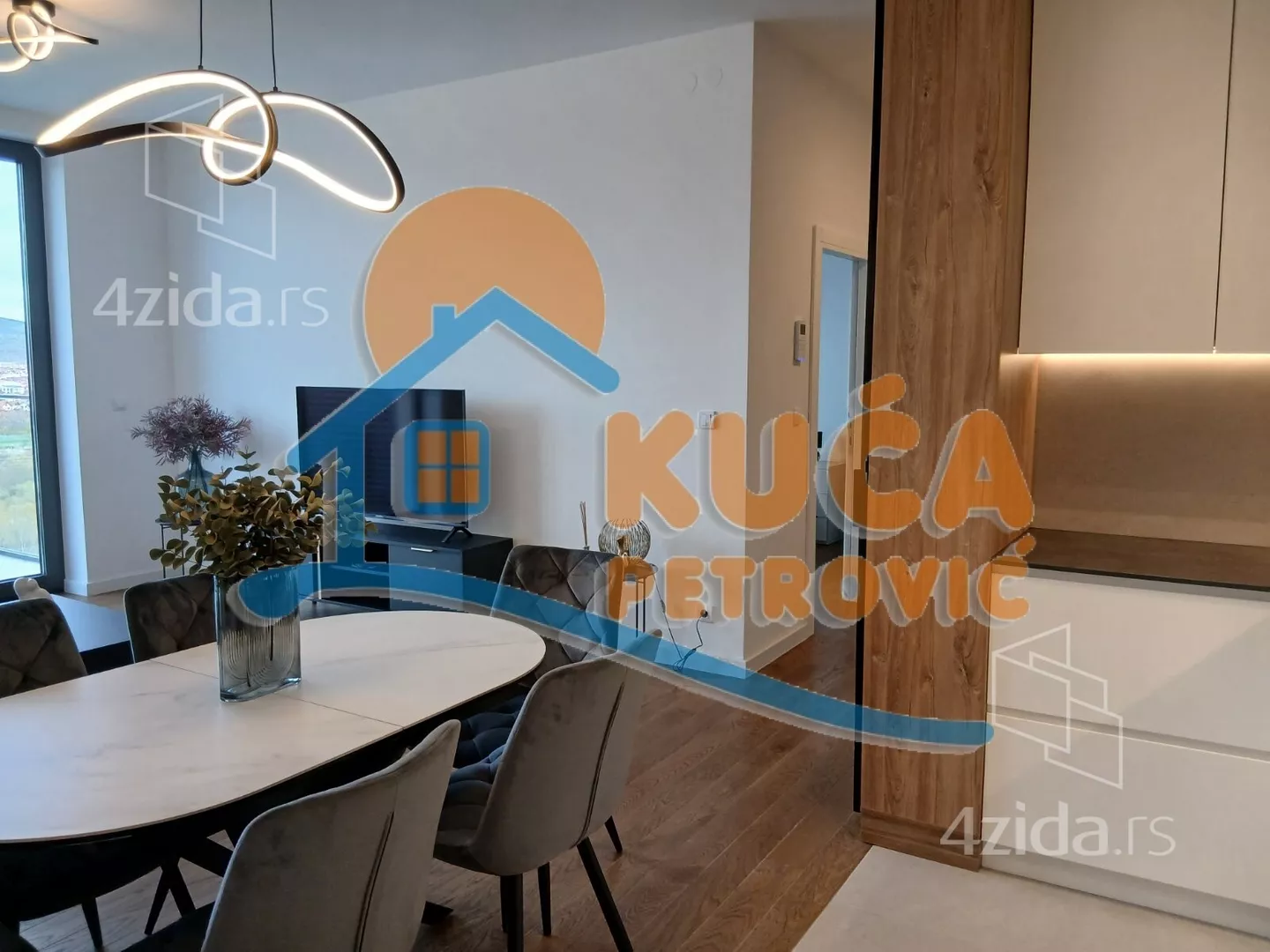 Jednoiposoban stan | 4zida