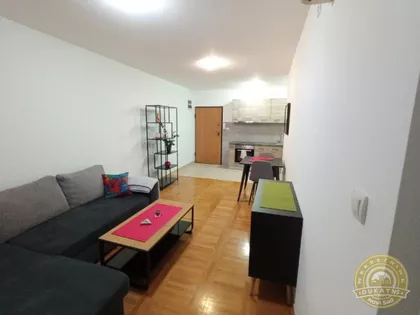 Maksima Gorkog | 4zida.rs