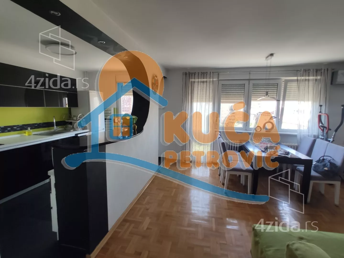 Trosoban stan | 4zida