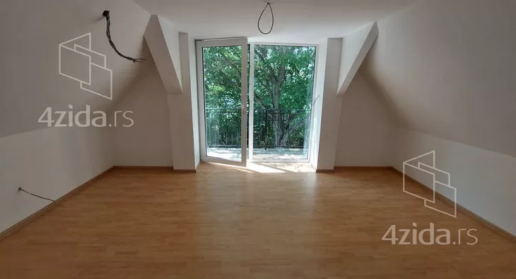 Turistički objekat | 4zida