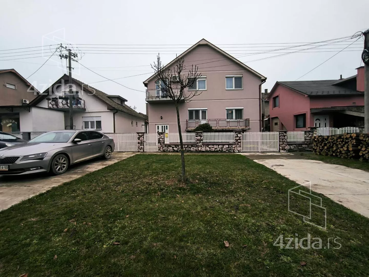 3-etažna kuća | 4zida