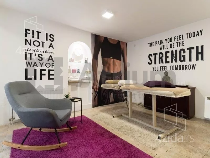 Poslovna zgrada | 4zida