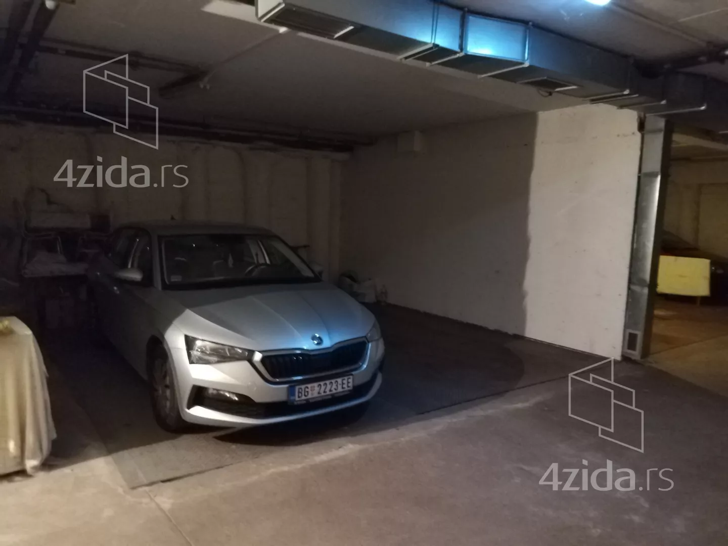 Garaža | 4zida