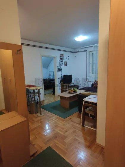 Milana Rakića | 4zida.rs