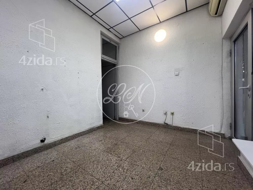 Lokal | 4zida