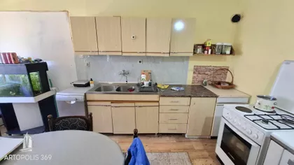 Ugrinovačka | 4zida.rs