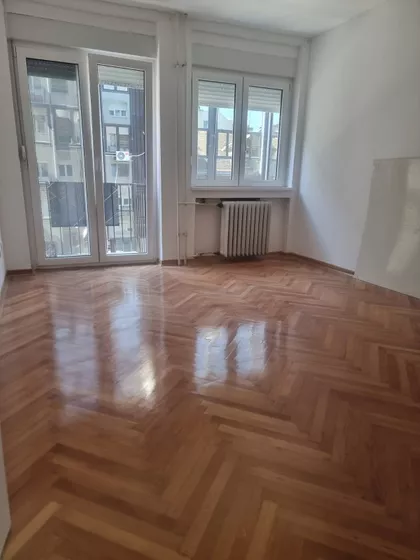 Gospodar Jevremova | 4zida.rs