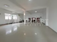 Lokal | 4zida