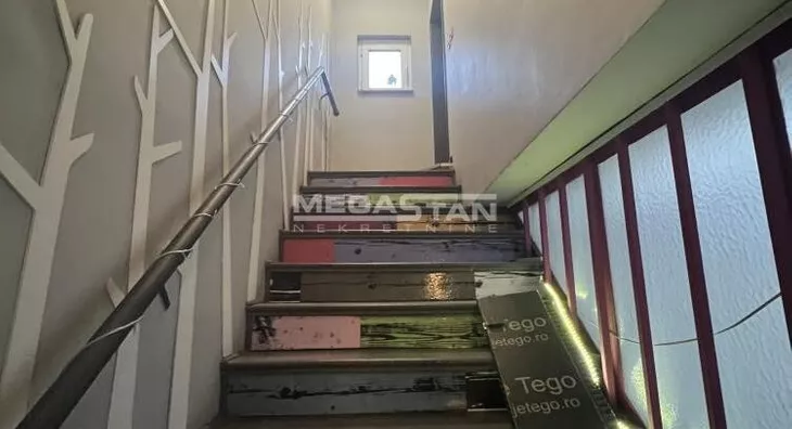 Šestoiposoban stan | 4zida