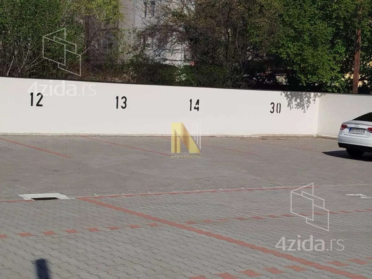 Parking | 4zida
