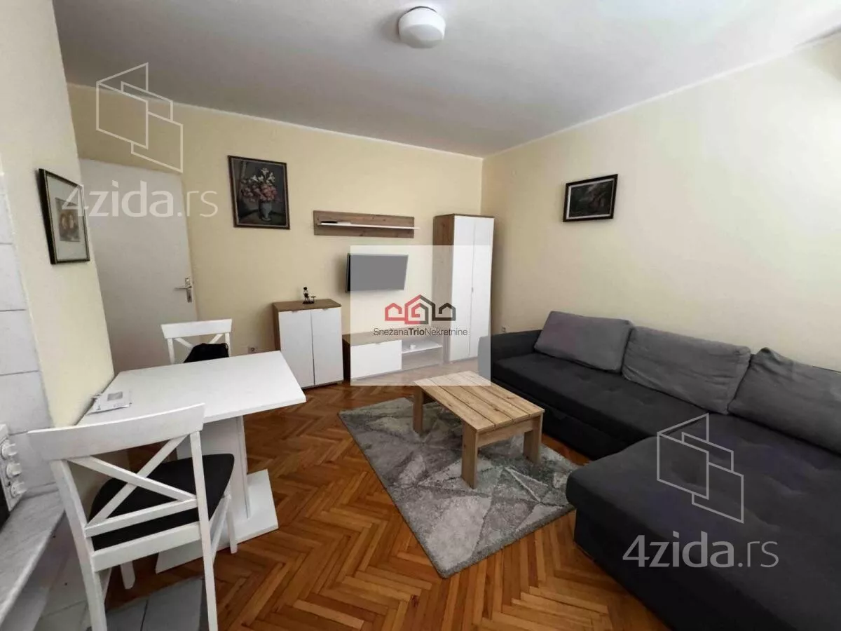 Garsonjera | 4zida