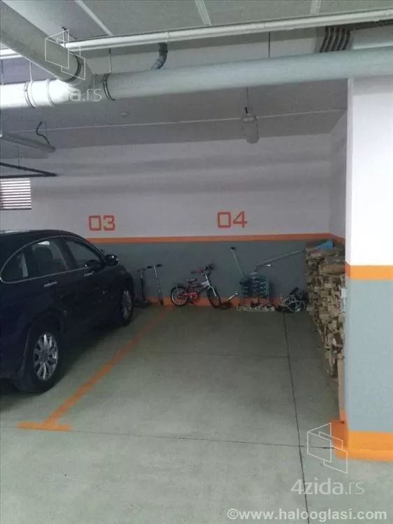 Petosoban stan | 4zida