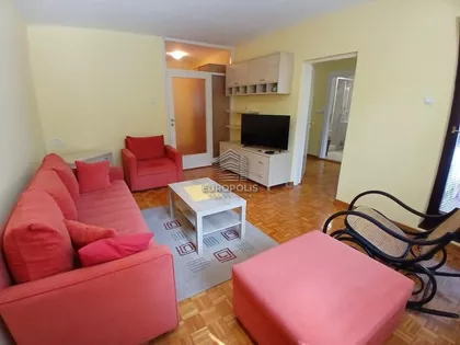 Nedeljka Gvozdenovića | 4zida.rs