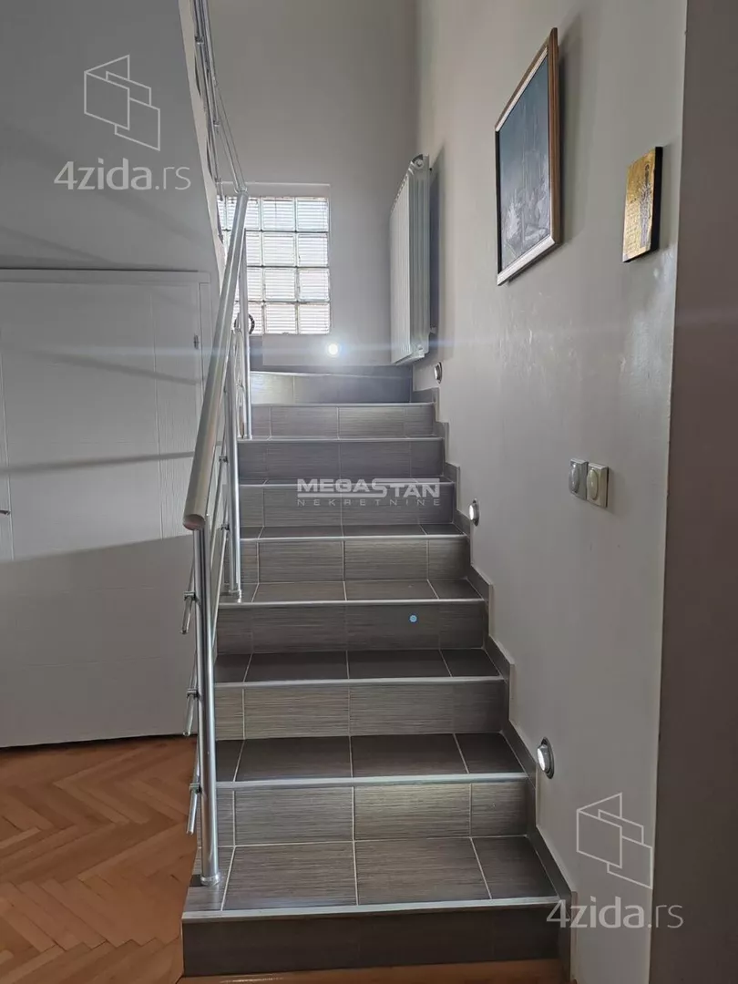 3-etažna kuća | 4zida