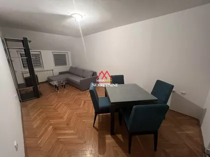 Petra Drapšina | 4zida.rs