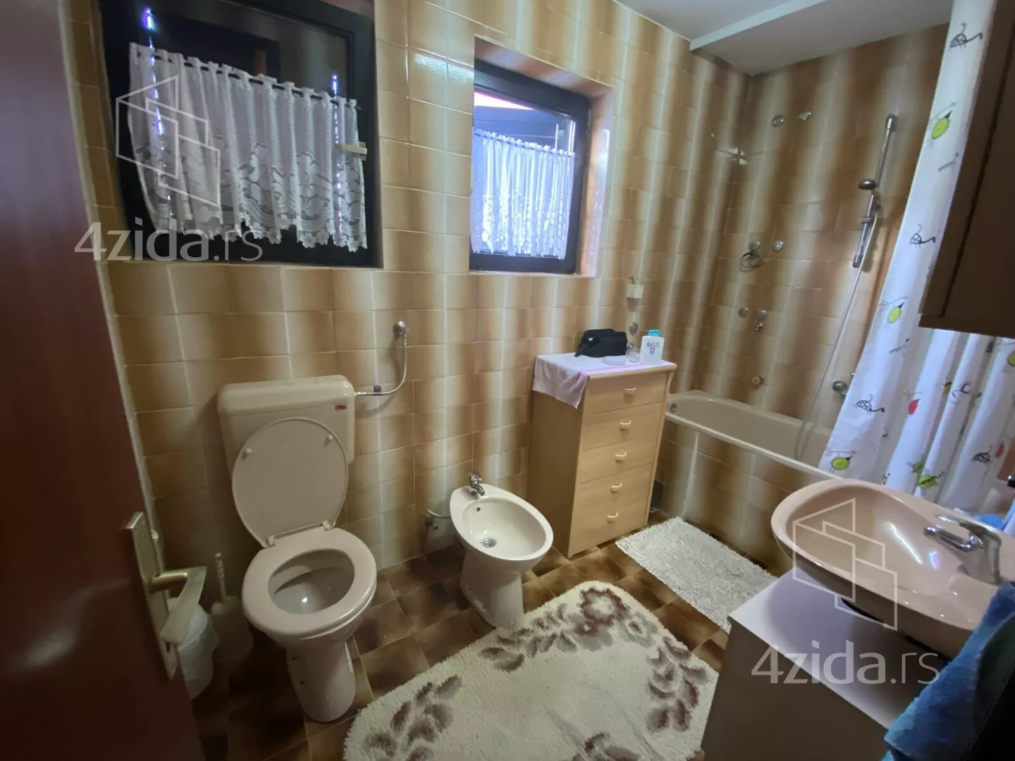 3-etažna kuća | 4zida